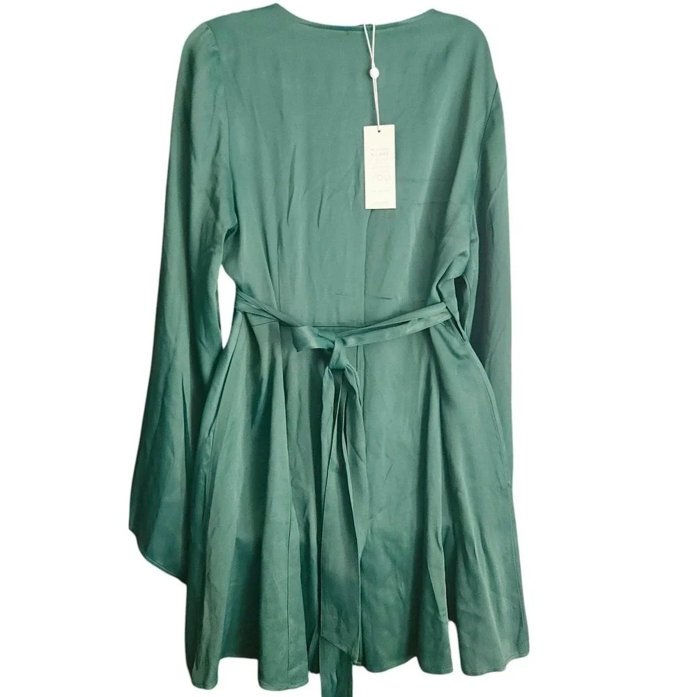 SHORE Emerald Green Satin Wrap Dress Bell Sleeve Tie Waist Mini Sz Large NWT$238 - Picture 6 of 10
